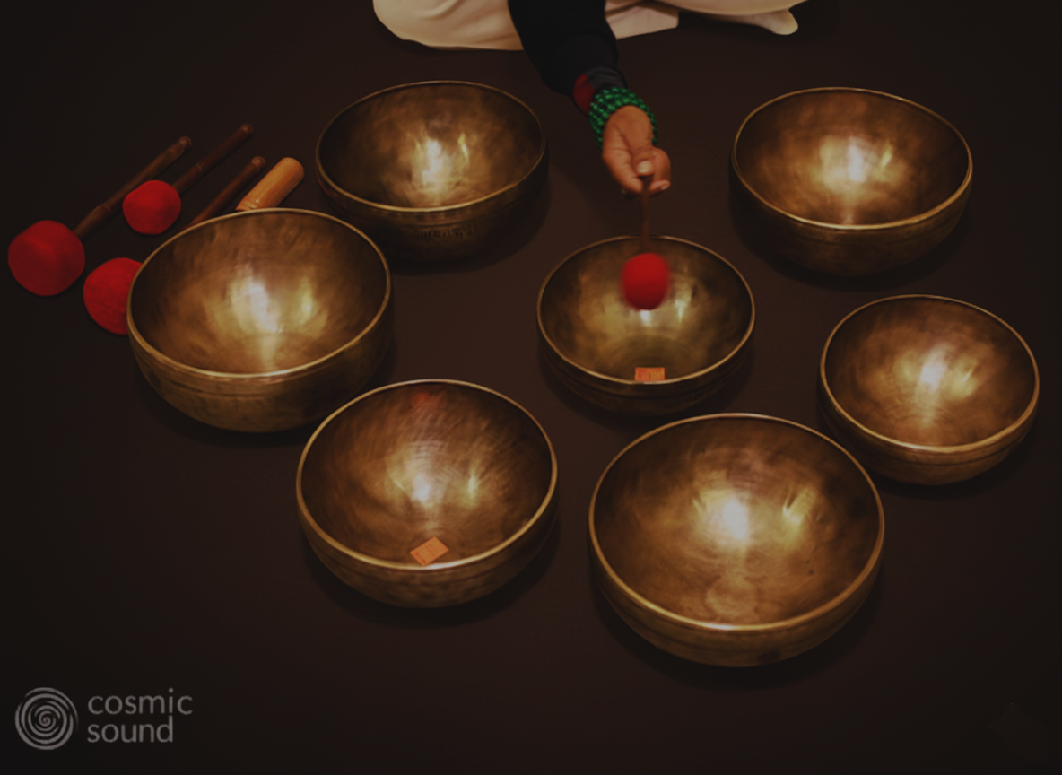 Full Moon Singing Bowl Set