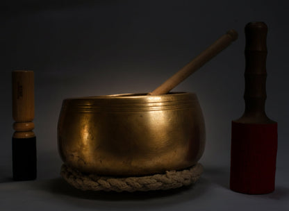 Antique Bowl Monk (Stand)